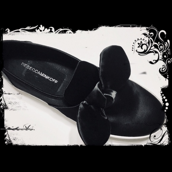 Rebecca Minkoff Stacey Bow Sneakers Black - Picture 2 of 8
